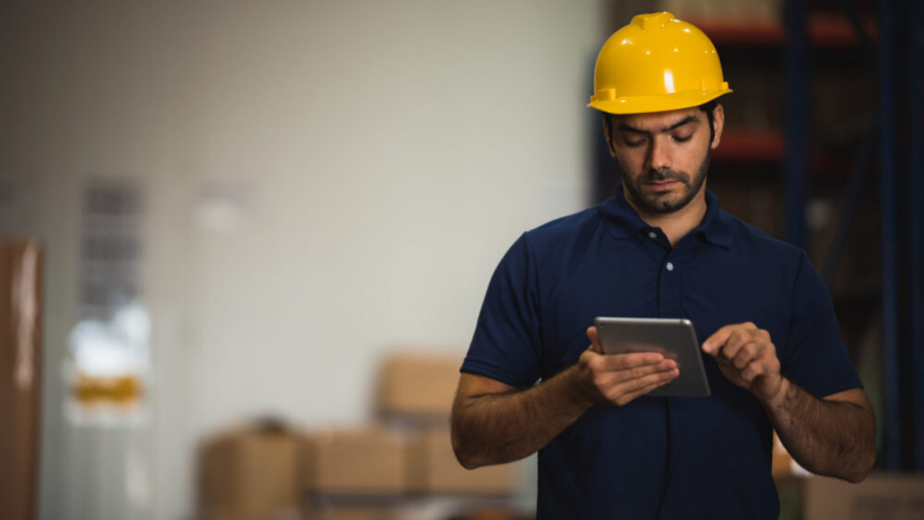 NetSuite ERP dashboard compared to Microsoft Dynamics NAV inventory screen